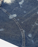 curved seam detail on barrel jeansdenim