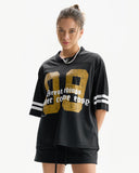 Oversized streetwear mesh jersey outfit