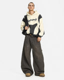 full body outfit with colorblock boxy hoodie and streetwear pants